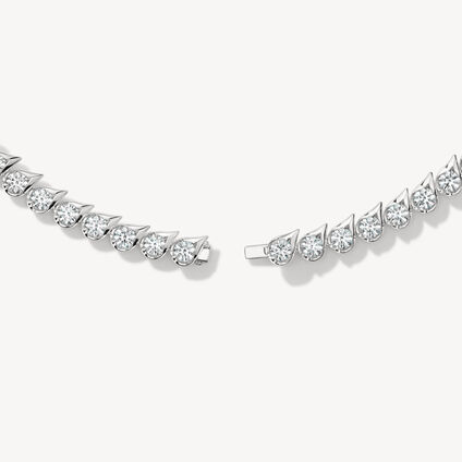 LU Droplet Uniform Necklace, 18K White Gold, large